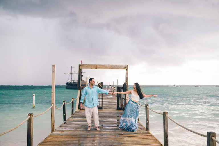 punta cana sunrise engagement {emily+matt} 13