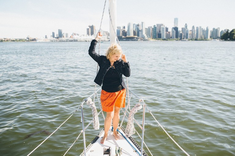 sailing-vancouver-engagement