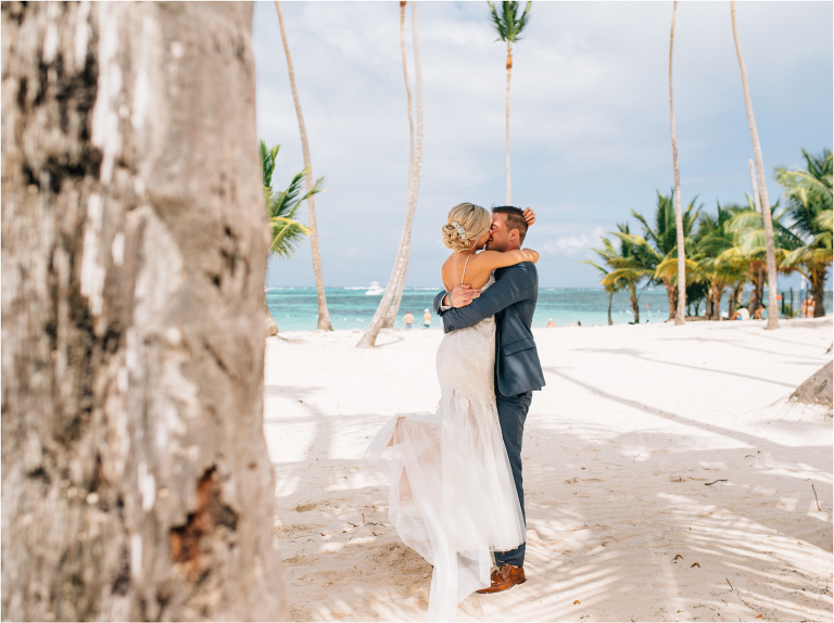 m + z // Jellyfish Punta Cana wedding // www.shoeboxphotography.ca