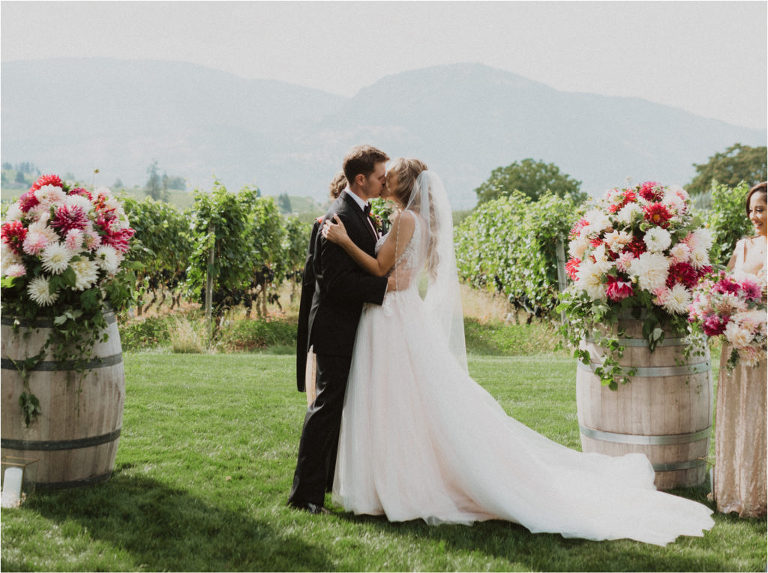 wedding ceremony okanagan winery wedding naramata bc penticton bc red rooster first kiss